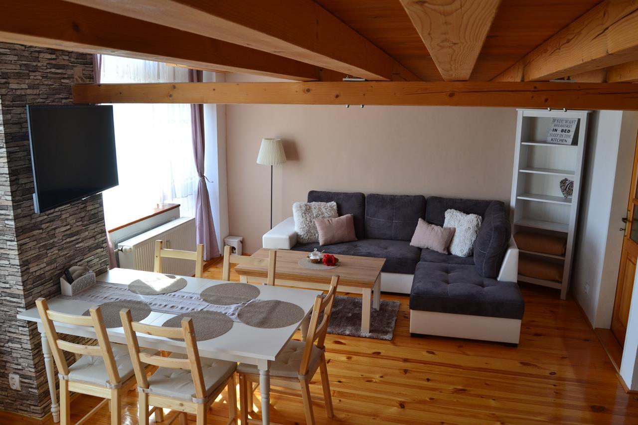Lucy Apartament